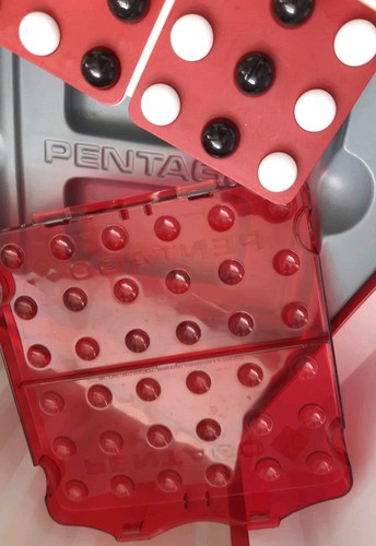 Original Vintage PENTAGO 2005 Mind Twisting GAME Award Winning. excellent cond - Picture 8 of 8
