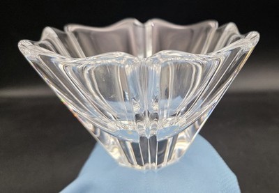 Vintage Orrefors Orion Crystal Art Glass Bowl Sweden Signed 5 x 3.5 in 6 petals