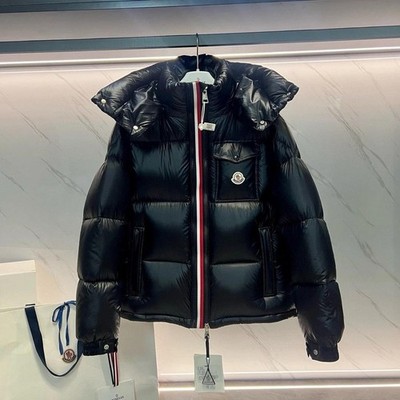 Size Moncler Down Puffer Jacket with Hood Black