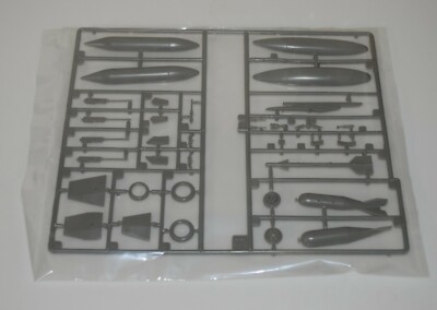 ITALERI F-86F SKYBLAZERS 2503  PARTS  SPRUE E-TANKS+BOMB+MISSILE+MORE 1/32