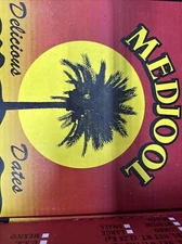 5 LB—MEDJOOL DATES.. EXTREMELY FAST SHIPPING —LOCAL—FARM FRESH