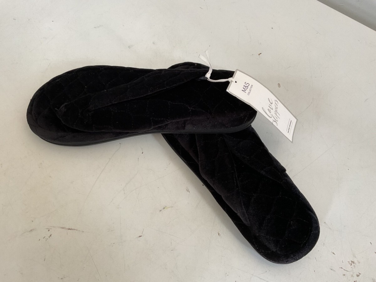 BRAND NEW VELVET OPEN TOE THONGS SLIPPERS BLACK COLOUR SIZE 4,5,6,7,8