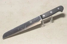 Zwilling Gourmet 36116-200 8 Inch Serrated Bread Knife Germany