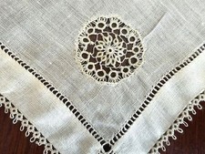 VINTAGE ANTIQUE HANKY 1920s PETITE TATTING BEIGE WHITE LINEN TATTED EDGES