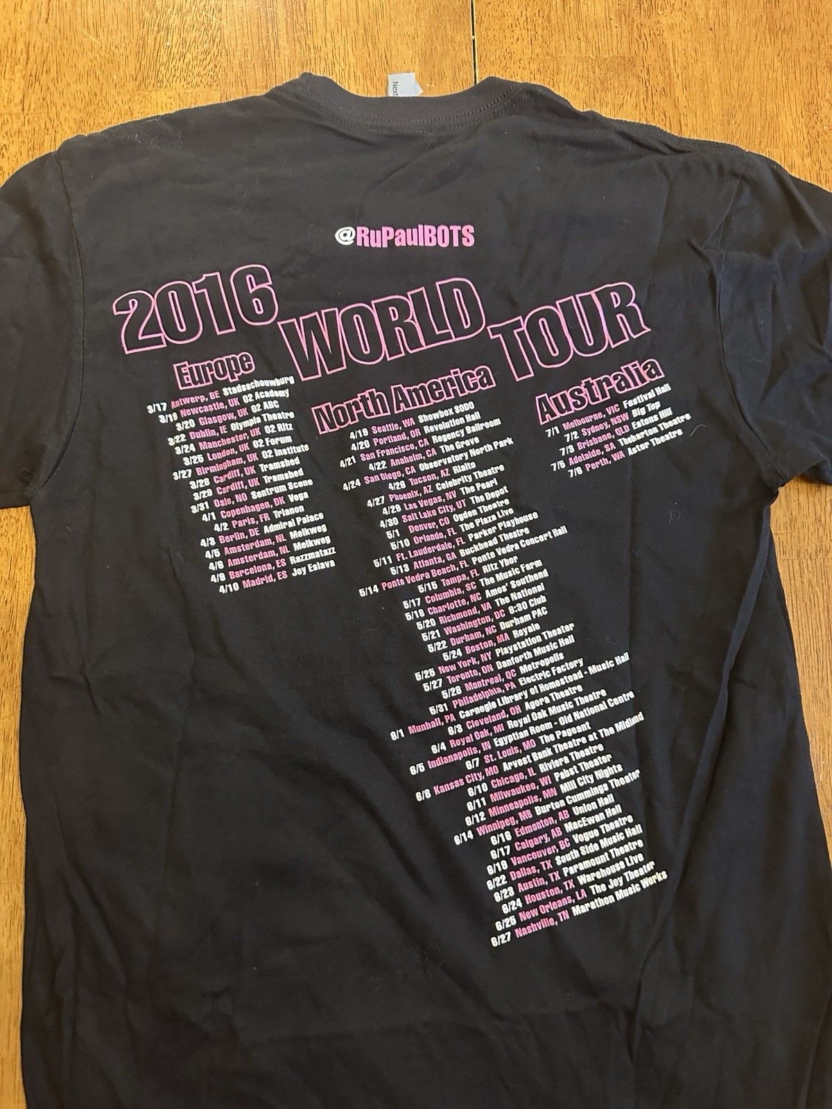 RuPaul’s Drag Race 2016 Battle Of The Seasons Tour T Shirt XS image 4