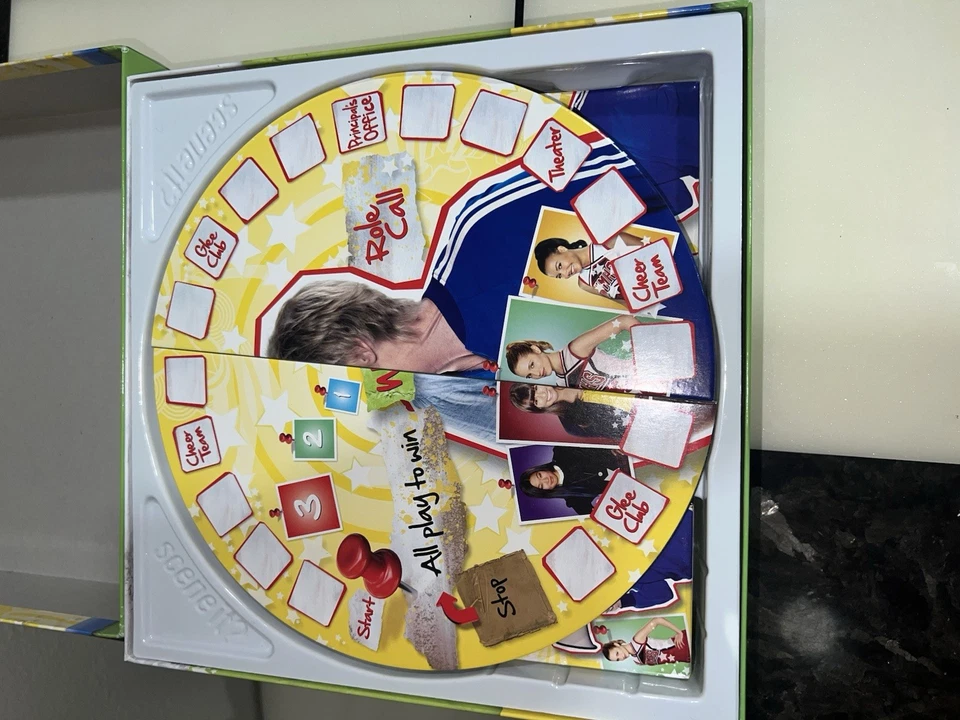 GLEE Scene It? DVD Board Game Screenlife 2011 Family Party Trivia -Open Box - Image 4 of 4