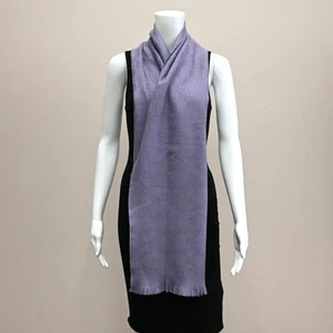 Gucci écharpe laine lavande violet monogramme logo allover imprimé franges ourlet