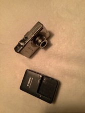 Canon PowerShot SD400 Digital Elph Digital Camera - FOR PARTS