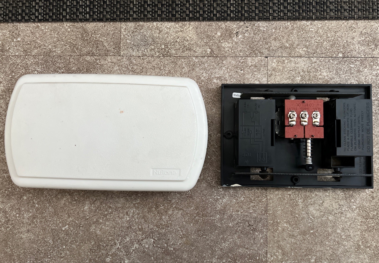 Kit Wired Doorbell, White
