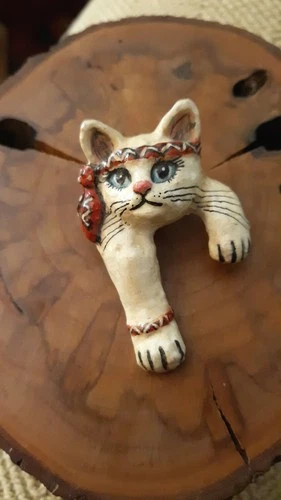 Pocket Pet Creation Cat Pin I. Solow 1982 Southwestern Kitty Brooch Signed CUTE