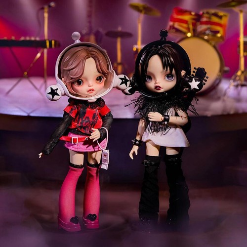 POPMART SKULLPANDA × NANA Komatsu Nana & Osaki Nana Set of 2 Action Figure NEW - Afbeelding 1 van 8