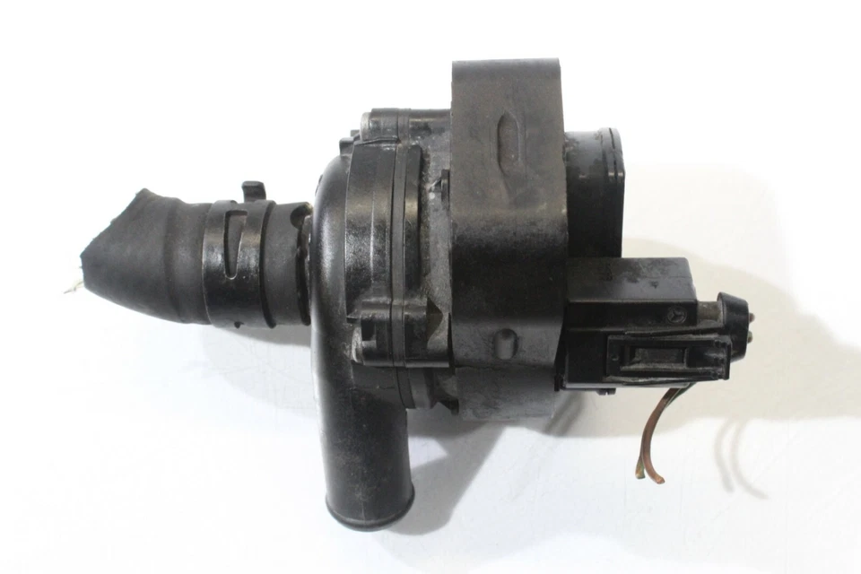 Mercedes-Benz E55 AMG 2004 refrigerante secundario bomba de agua auxiliar A1225 Foto 2 de 4