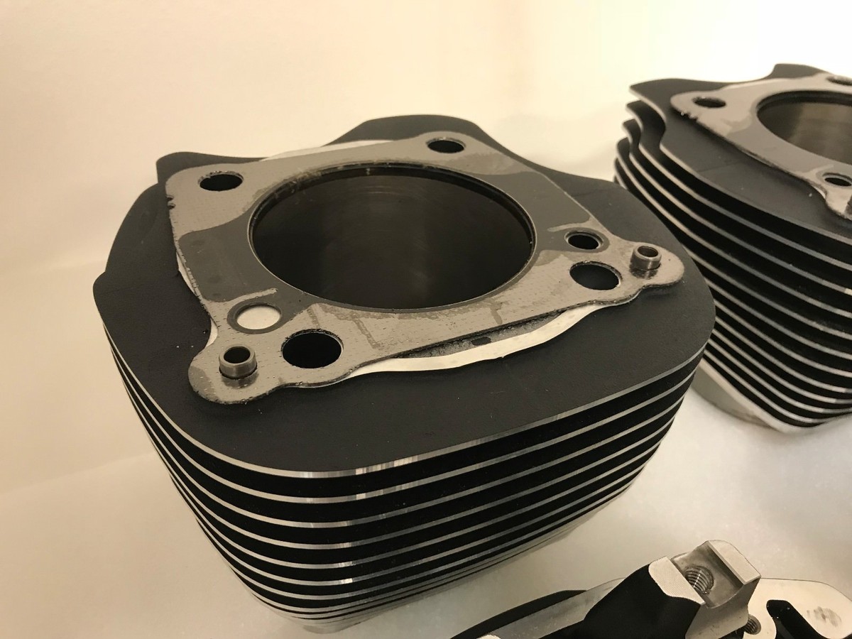 8bit head  Skull Mohawk Pixel Art 8 Bit Stock Vector (Royalty Free