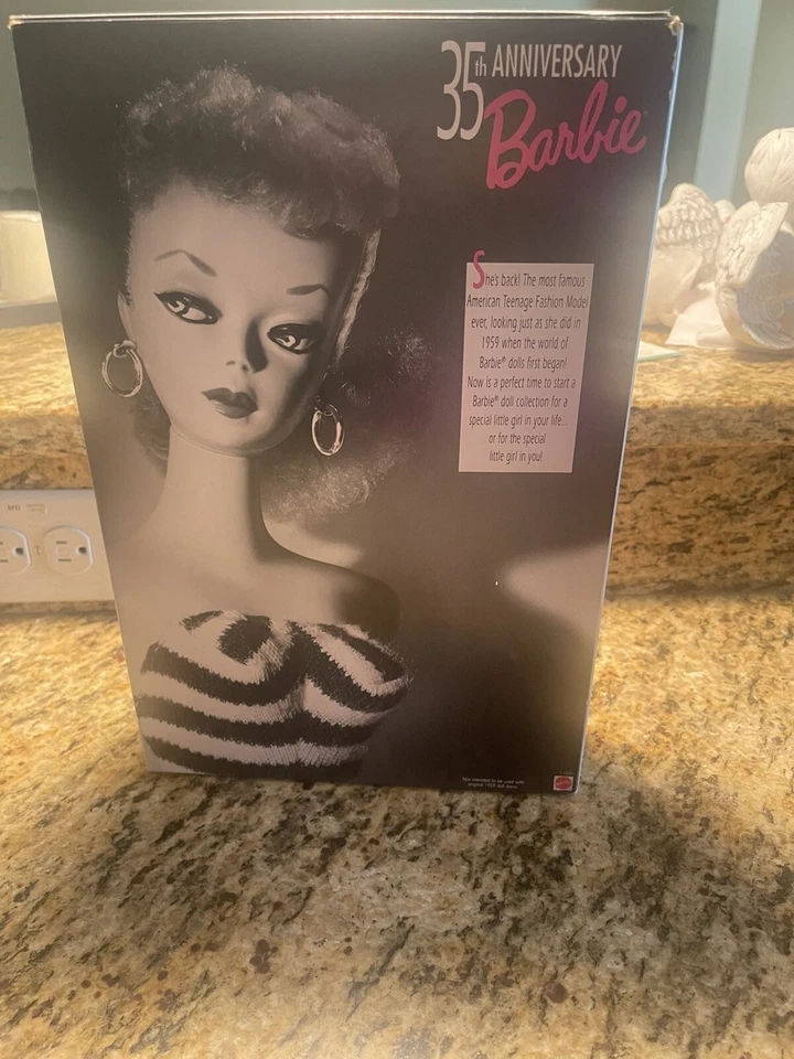Barbie Edición Especial 35 Aniversario 1959 Muñeca Original y Paquete! Reprodutio Foto 4 de 4