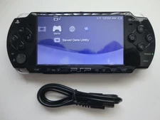 Sony PSP 2000 Launch Edition 64MB Handheld System -  Piano Black