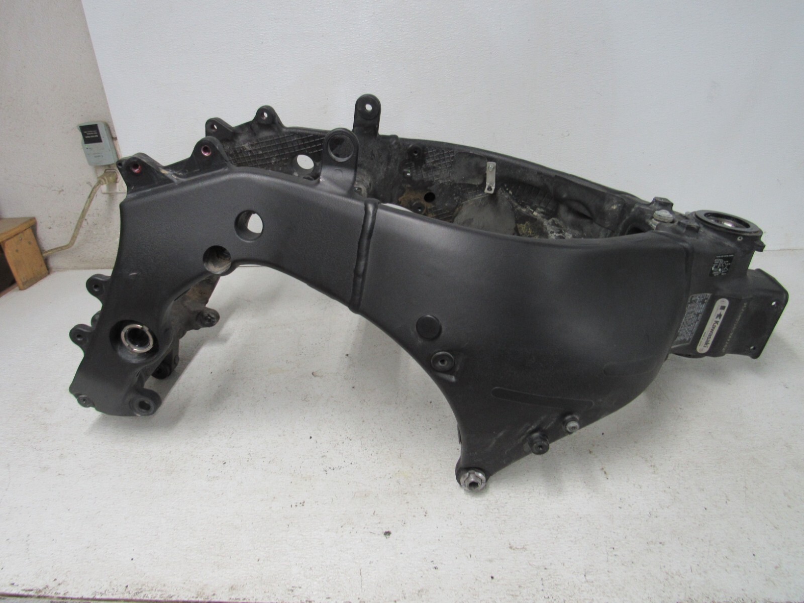 2021 2122 KAWASAKI NINJA ZX10R ZX10 ZX 10 FRAME MAIN CHASSIS SLVG OEM