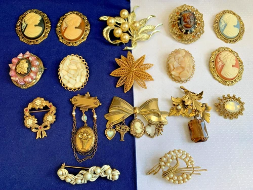 Vtg Brooch Lot Emmons PIM Coro Avon Cameo Scatter Pins Faux Gems Costume Jewelry