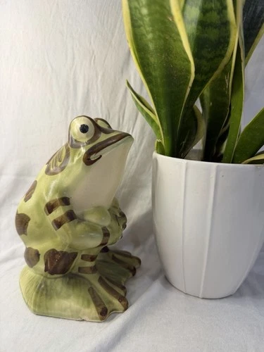 Brush McCoy Frog Figurine Pottery 7 Inch Green Brown Glaze USA 1940