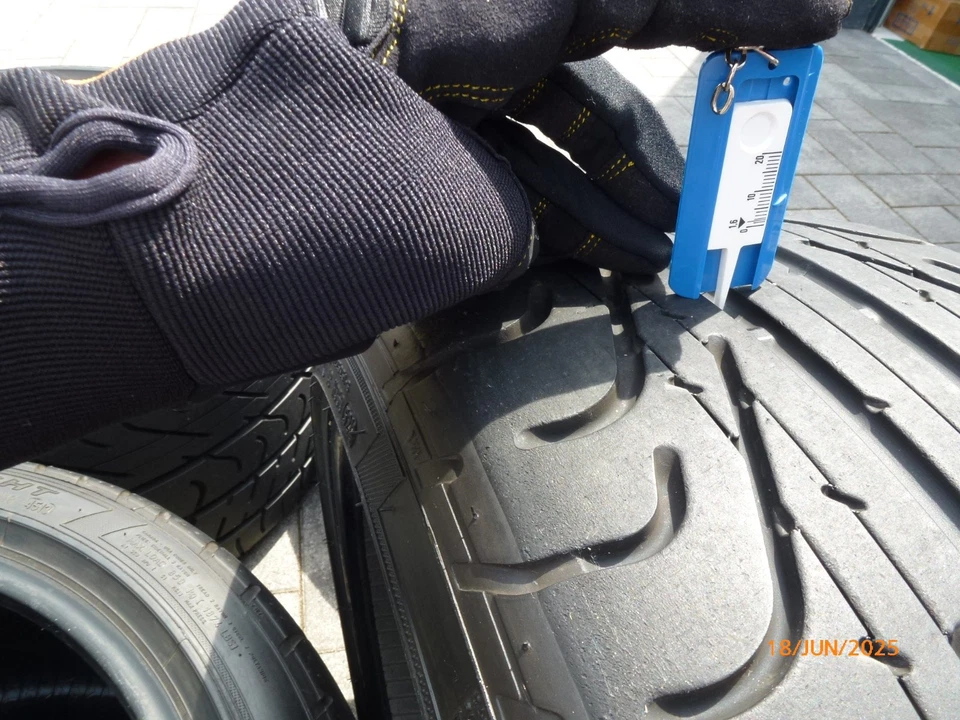 Reifensatz 245/35-18 (vo.) und 335/30-18 (hi.) wenig gelaufen aber aus 2013 - Bild 4 von 4