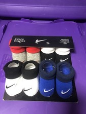 Nike Baby 4 Pk Multicolor Ankle Cotton Swoosh Logo Booties Sock Set Sz 0-6 MO