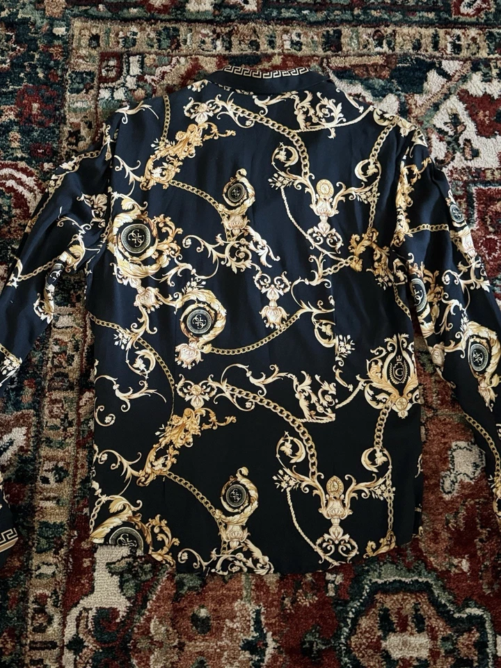 Guess Designer Dress Shirt Men’s New Never Worn Size XS Small Great Fitting - Image 4 of 4