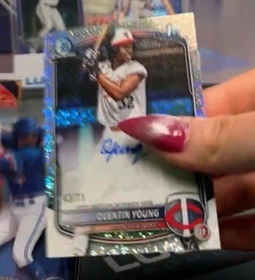 2025 Bowman Draft Chrome Quentin Young 1st Auto Speckle /71 Minnesota Twins