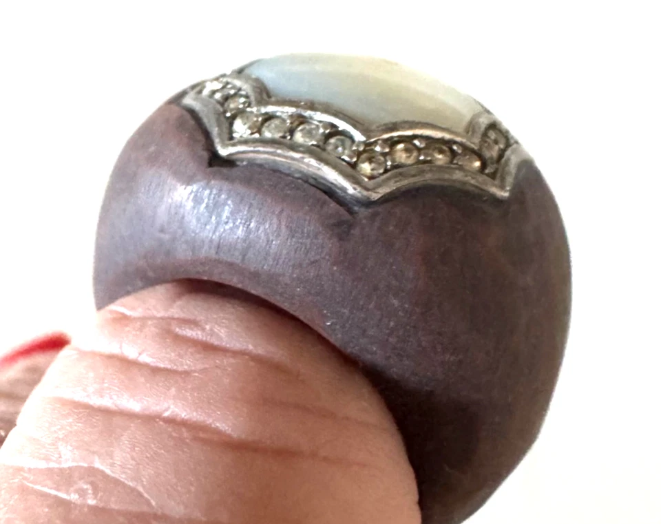 Y2K 戒指 罕见 木材和珍珠母戒指 带水钻 Chunky 波西米亚 — 第 4/4 张图片