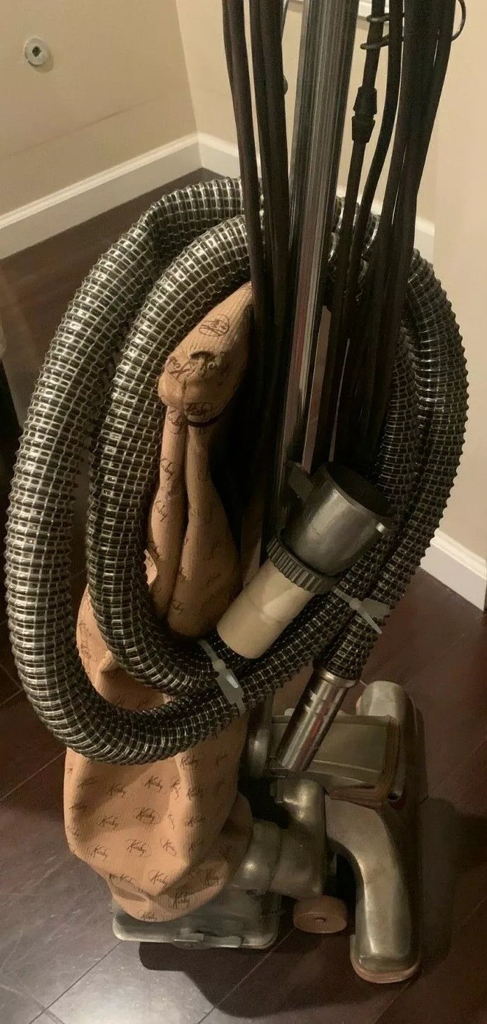 KIRBY 511 Vacuum With Bag And Hose Made In Cleveland Ohio Works Great