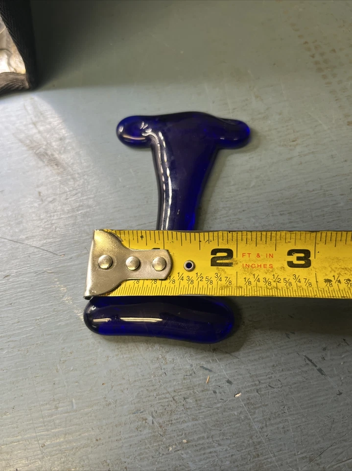 Titan Art Glass Blue Glass Letter Handcrafted "I”. AD - Image 4 of 4