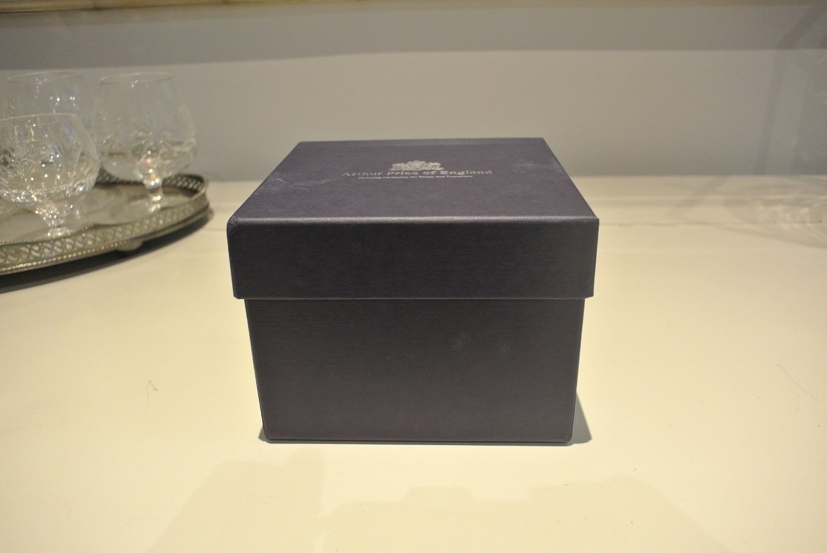 Arthur Price of England Mounted Flower Bowl in a petal style