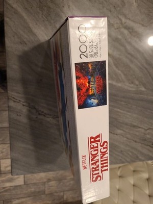Buffalo Games Puzzle 2000 Pezzi – Stranger Things Trilogy (98x67 Cm)