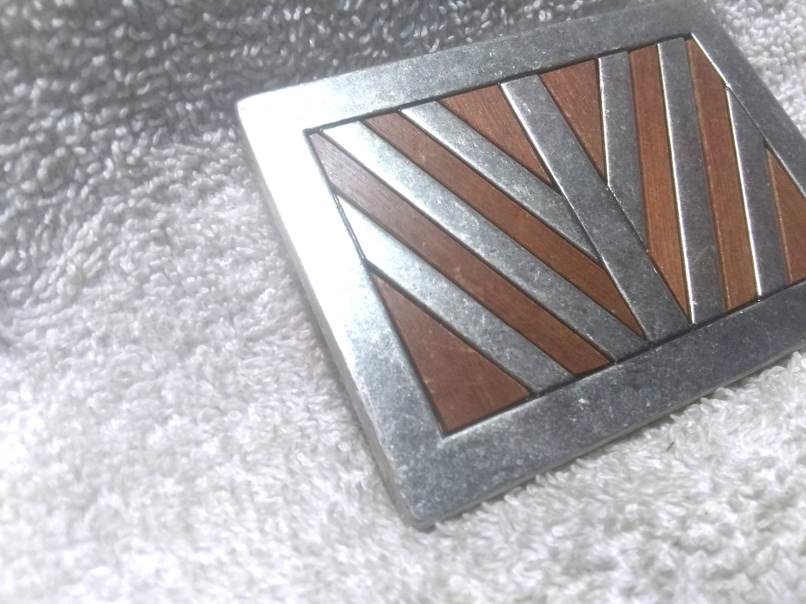 Embedded Diagonal Wood Pattern Silver Frame Recta… - image 3