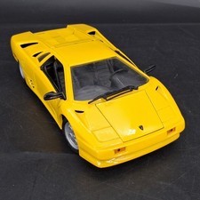 Maisto Special Edition 1990 Yellow Lamborghini Diablo Die-Cast 1/18 1:18