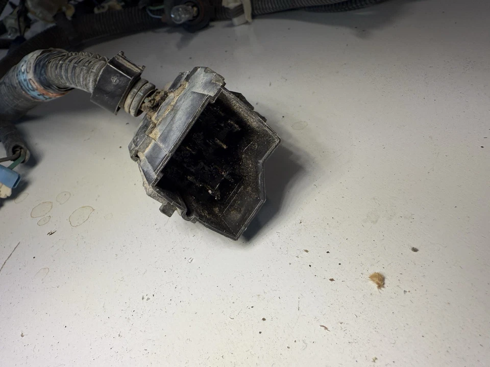 1988 -1994 CHEVROLET SILVERADO C/K 1500 PICKUP HEADLIGHT WIRE HARNESS - Image 2 of 4