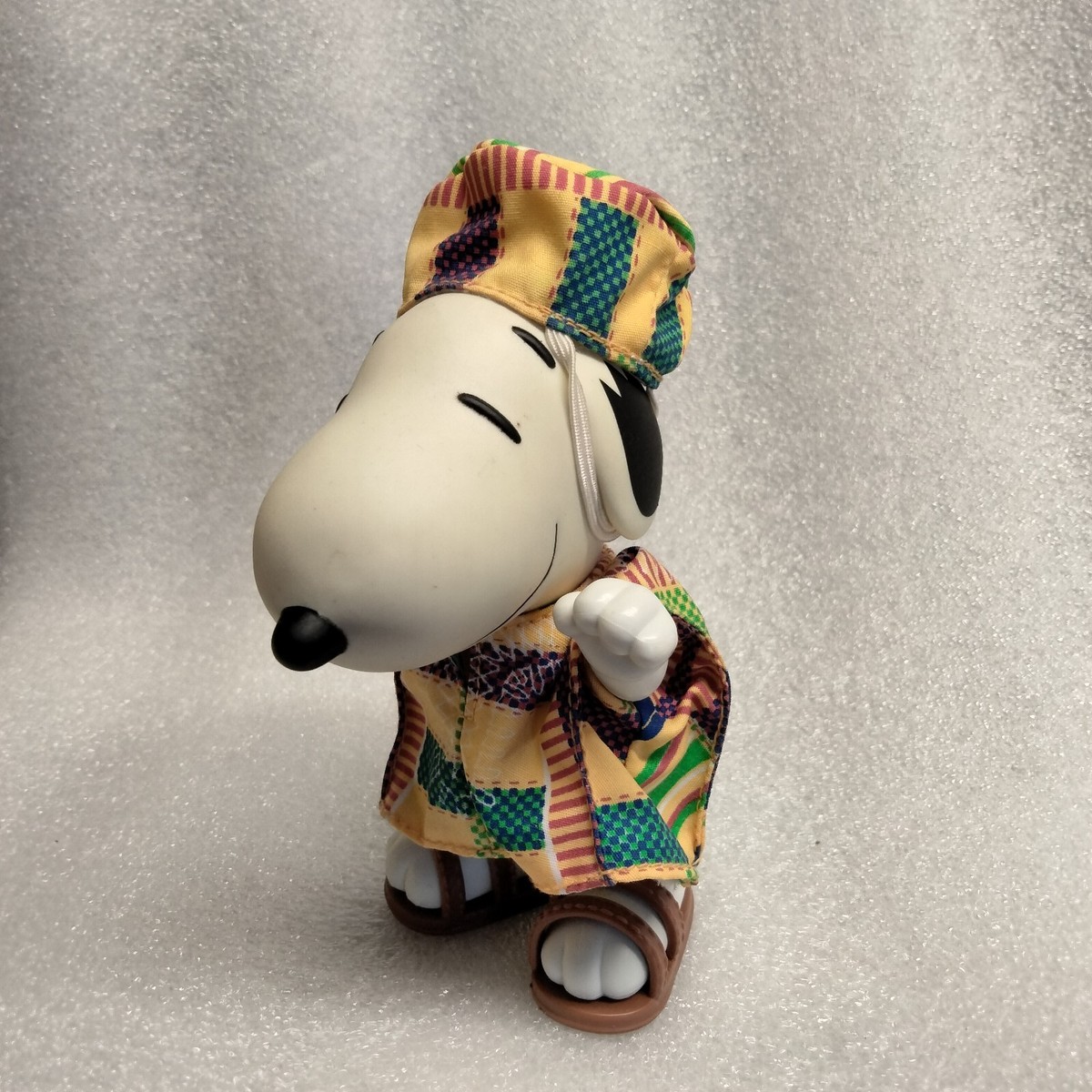 snoopy Peanuts Snoopy Series CW-002 Cutie World Mini-Figure Case of 6