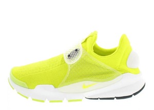 sock dart yellow