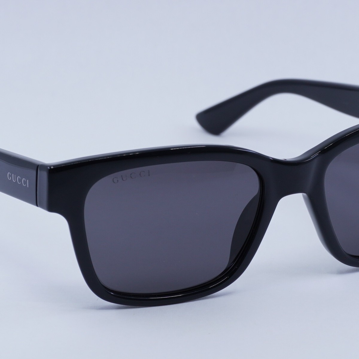 Gucci Sunglasses Gg2116s 001 Black Green Grey 52/20/145 - NWT Gucci Fashion Sunglasses, One Size, Black / Grey / Green at  main image 2