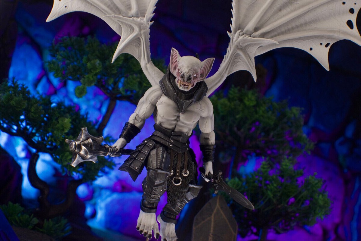 MYTHIC LEGIONS WINGED VAMPIRE MONSTER Figure VARGG with TWO