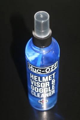 MUC-OFF HELMET VISOR & GOGGLE CLEANER 250ML – BIKE & MOTORBIKE