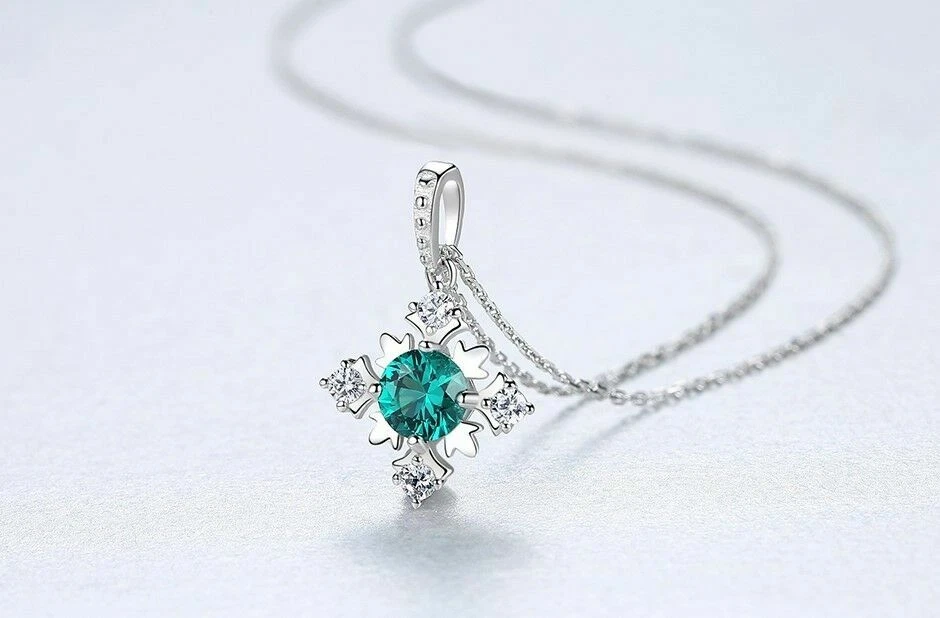 Beniamino chain pendant 925 Sterling Silver green sapphire VVS cubic zirconia original packaging