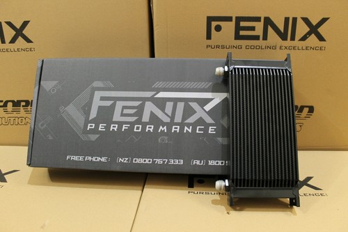 FENIX 19 Row Engine Oil Cooler (AN10 Fittings) Stealth Series - Bild 3 von 4
