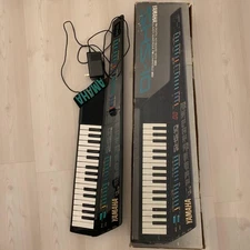 Yamaha SHS-10 Black Digital MIDI Synthesizer Keyboard with Box Tested