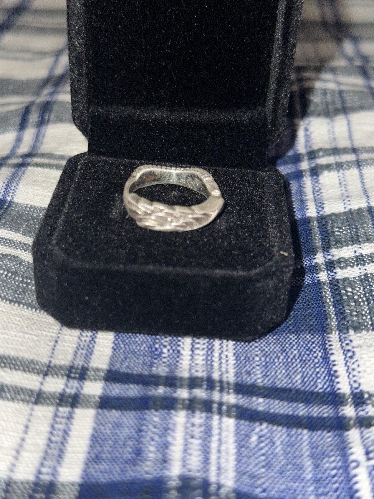 Silver Leaf Pattern Ring Textured Design No Stone - image 3