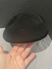 Black Flat Cap L/XL Solid Pattern Knit Adjustable Men's Hat Classic Style