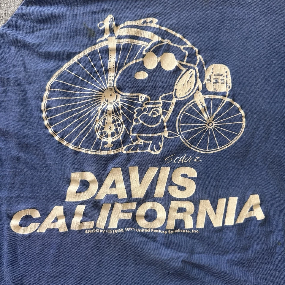 Camisa Raglán Grande *mancha* Ciclismo Peanuts Snoopy Joe Cool UC Davis Años 80 De Colección Foto 3 de 4