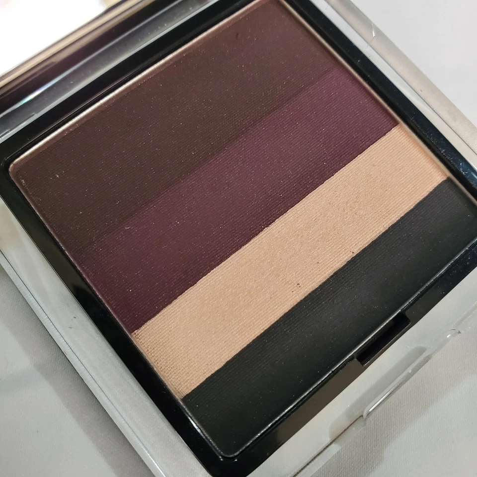 Sombra de ojos cuádruple Calvin Klein ~ 104 variación púrpura ~ ¡NUEVA SIN CAJA! Foto 2 de 4