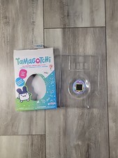 BANDAI Original Style Tamagotchi Gen 2 - Garden Poppies BOX DAMAGE