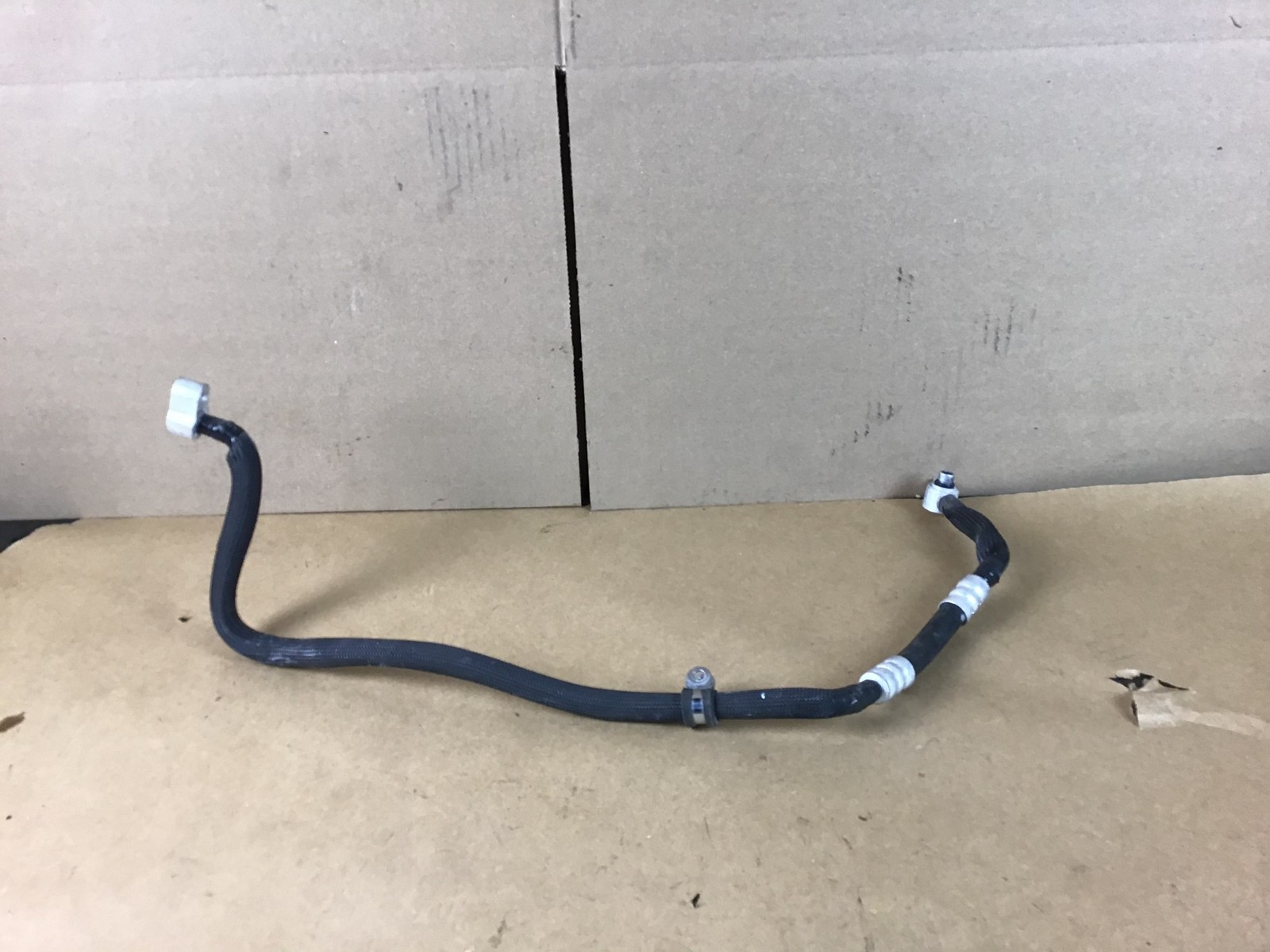 McLaren 570S 570 2017 AC A/C Air Condition Pipe Hose Line 15 - 19 :Y
