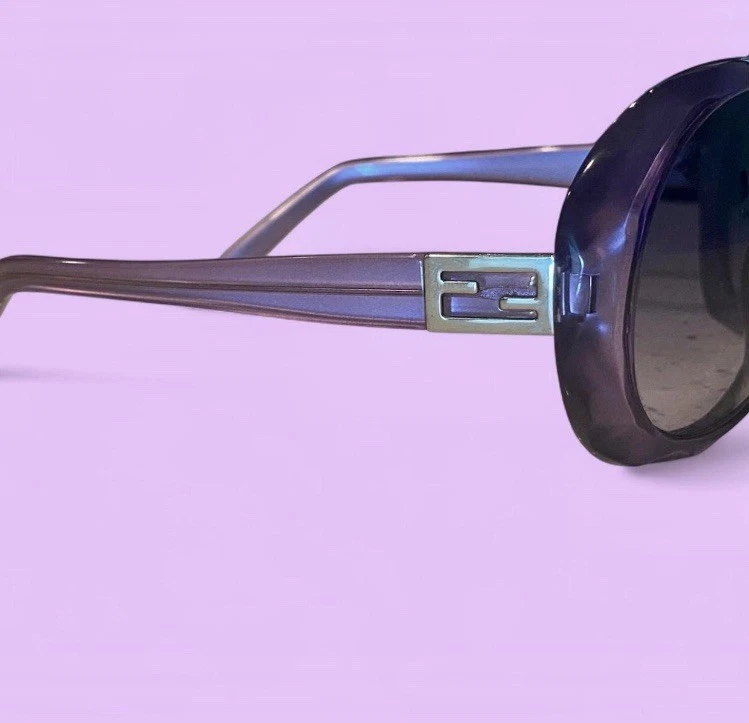 Gafas de sol Fendi auténticas FS5141 Y2K Inspo para mujer púrpura glamuroso ¡En muy buena condición! Foto 4 de 4