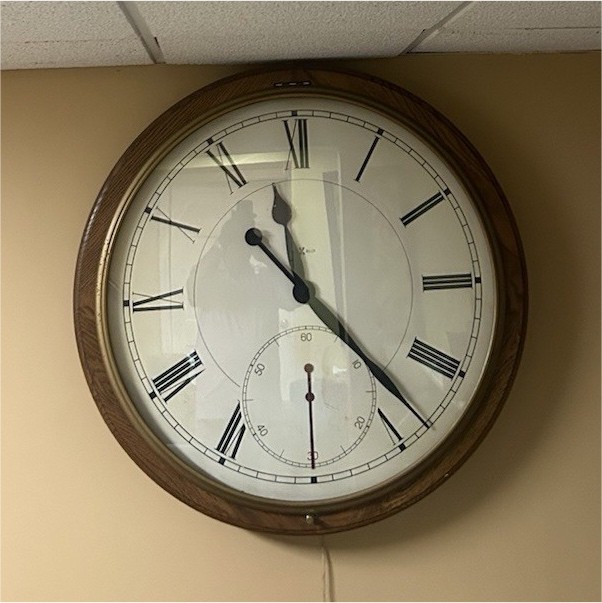 Round     42” Wood Frame Hanging Wall Clock Analog Roman Numerals not working